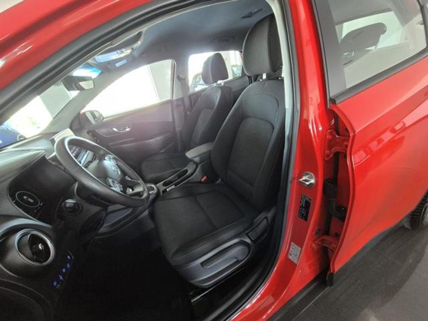 Hyundai Kona 1.6 GDI HEV Maxx DCT 104 kW (141 CV)