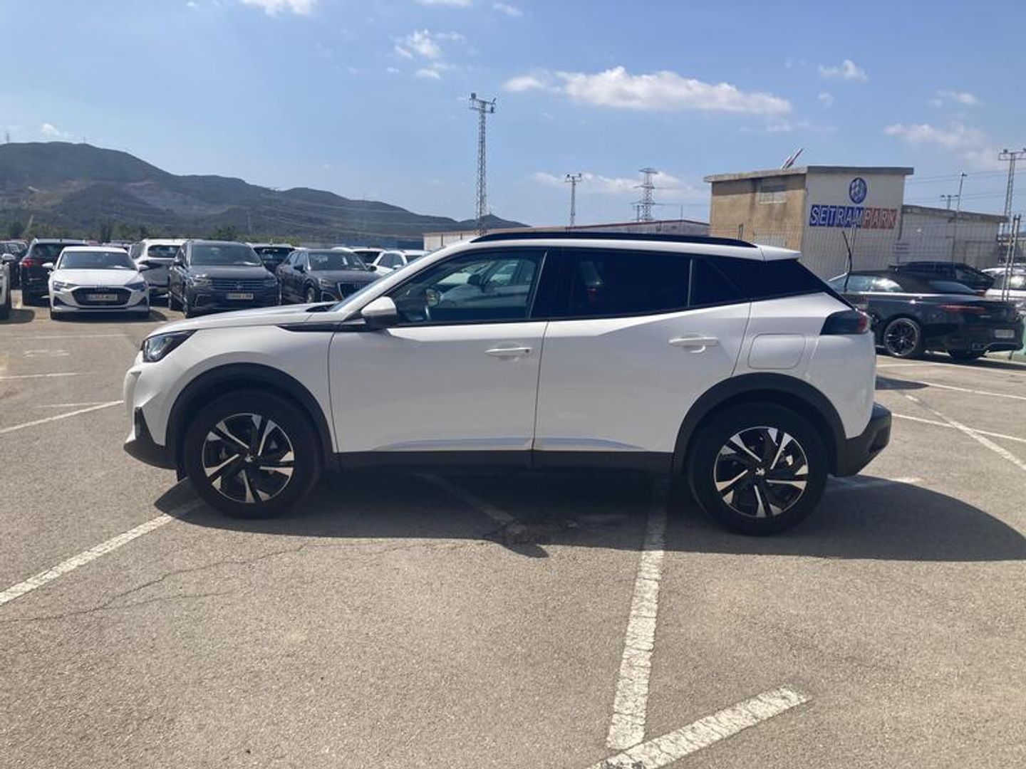 Peugeot 2008 PureTech 130 S&S Allure Pack EAT8 96 kW (130 CV)