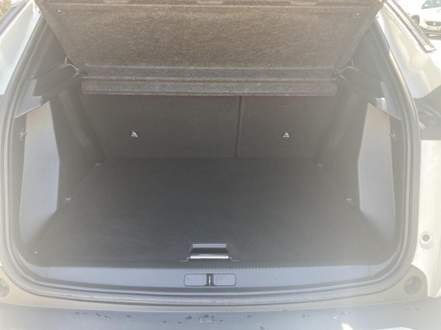 Peugeot 2008 PureTech 130 S&S Allure Pack EAT8 96 kW (130 CV)