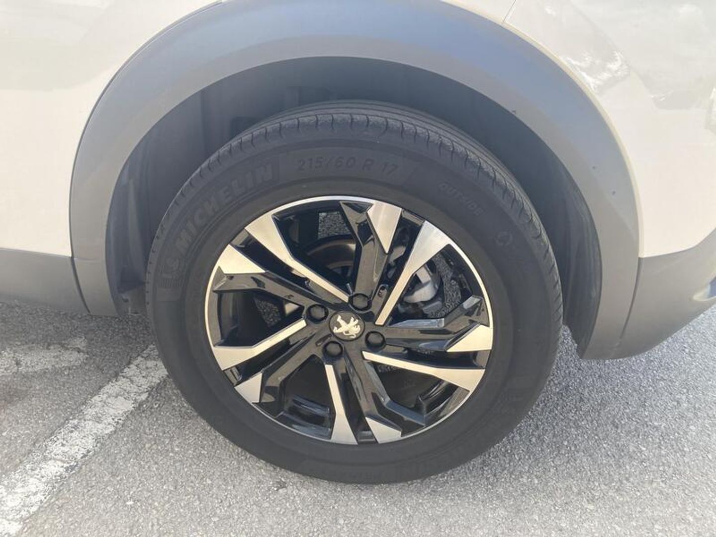 Peugeot 2008 PureTech 130 S&S Allure Pack EAT8 96 kW (130 CV)