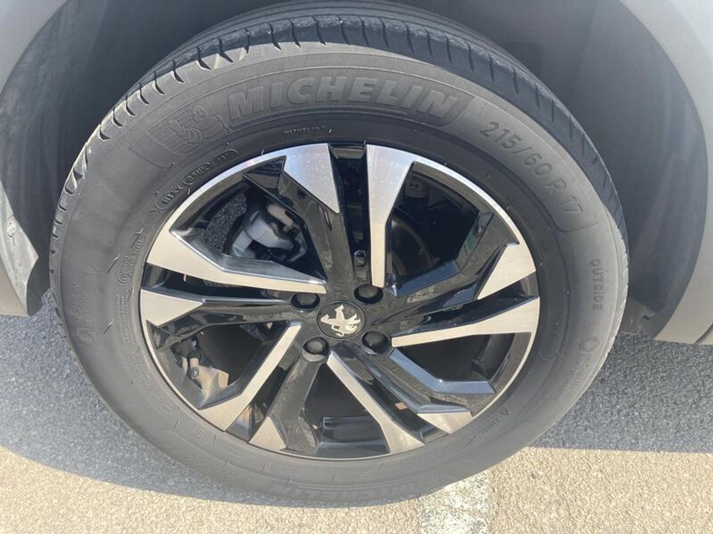 Peugeot 2008 PureTech 130 S&S Allure Pack EAT8 96 kW (130 CV)