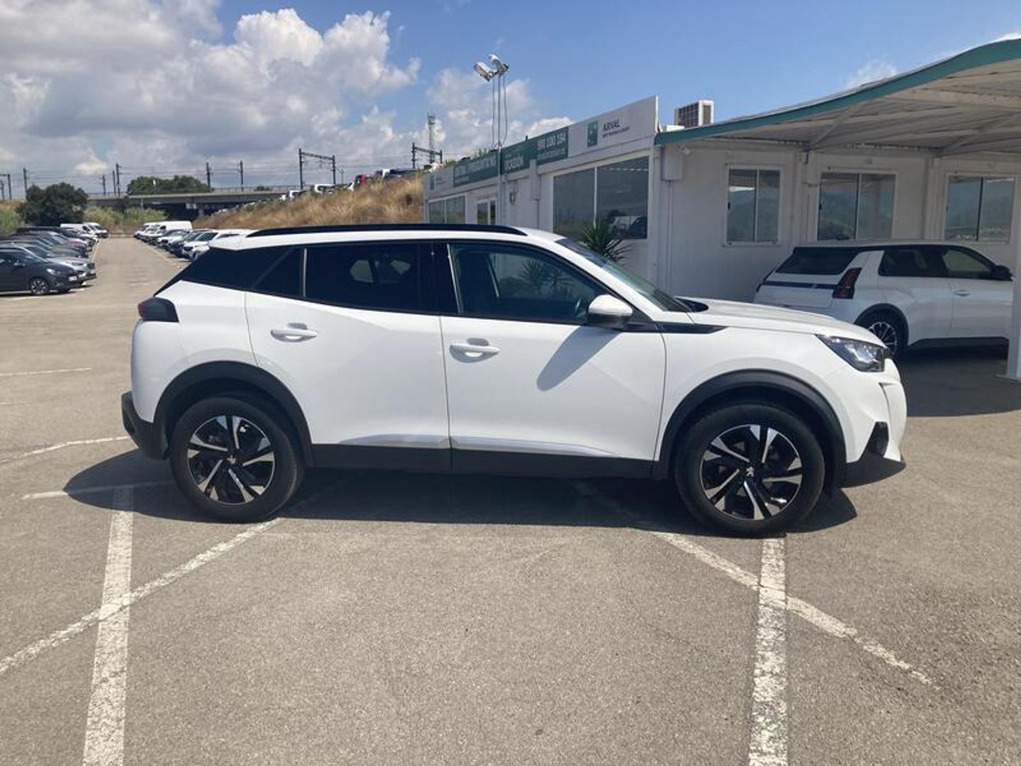 Peugeot 2008 PureTech 130 S&S Allure Pack EAT8 96 kW (130 CV)
