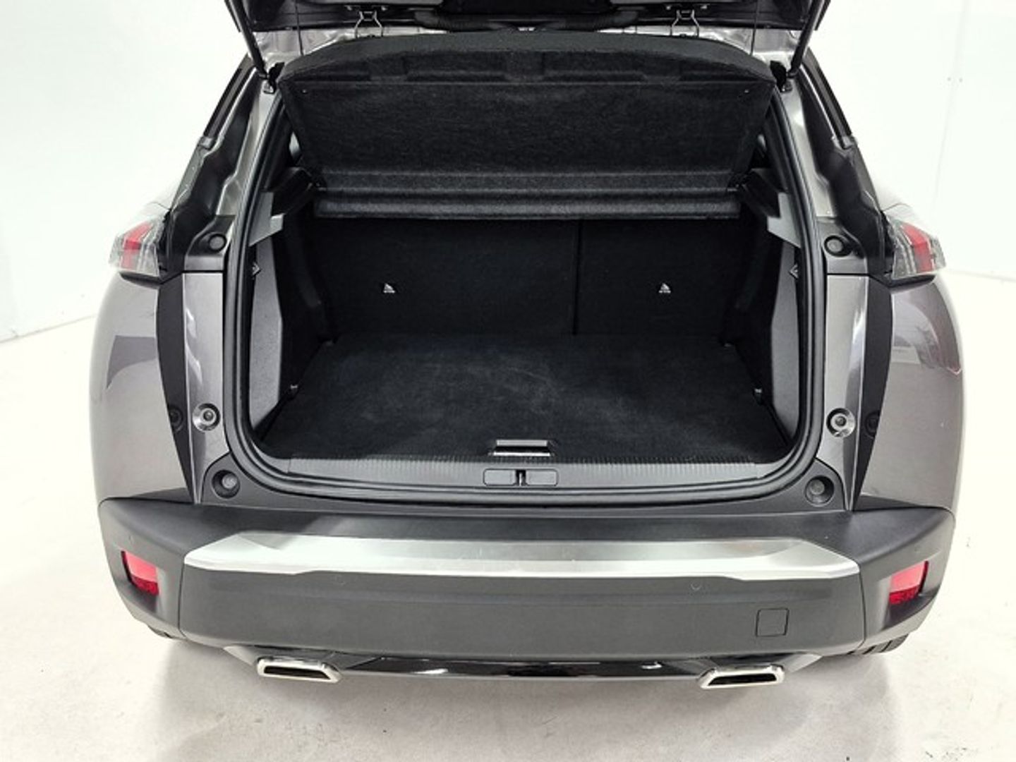 Peugeot 2008 PureTech 130 S&S Allure Pack EAT8 96 kW (130 CV)