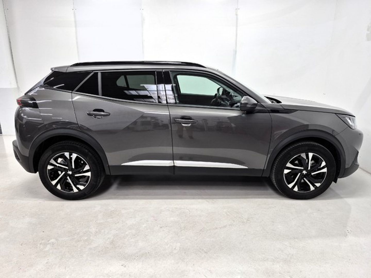 Peugeot 2008 PureTech 130 S&S Allure Pack EAT8 96 kW (130 CV)