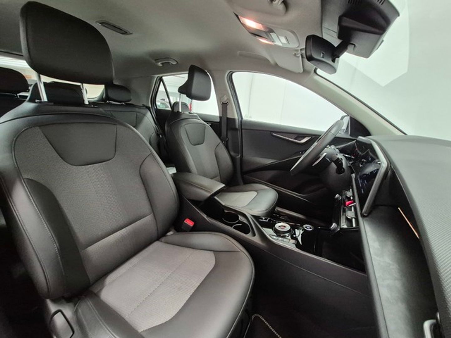 Kia Niro 1.6 GDi PHEV Emotion 135 kW (183 CV)