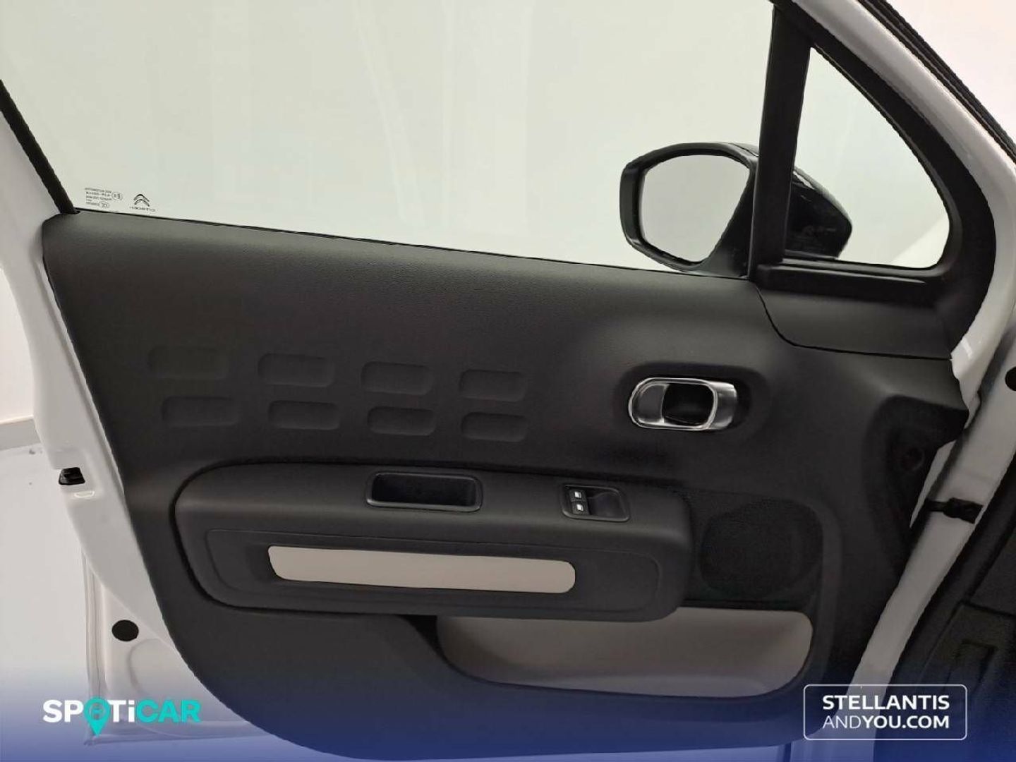 Citroen C3 PureTech 82 C-Series 61 kW (83 CV)
