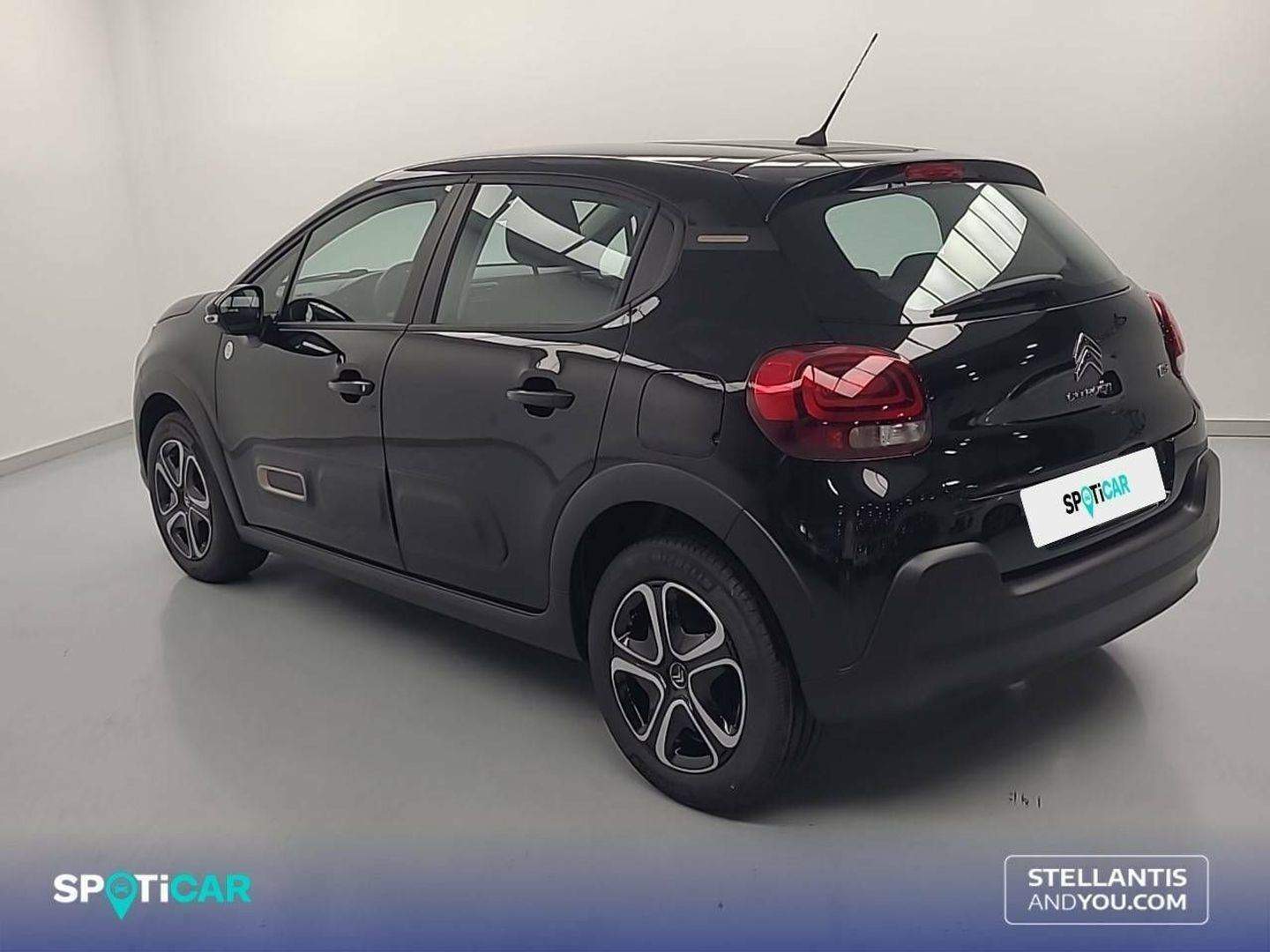 Citroen C3 PureTech 82 C-Series 61 kW (83 CV)