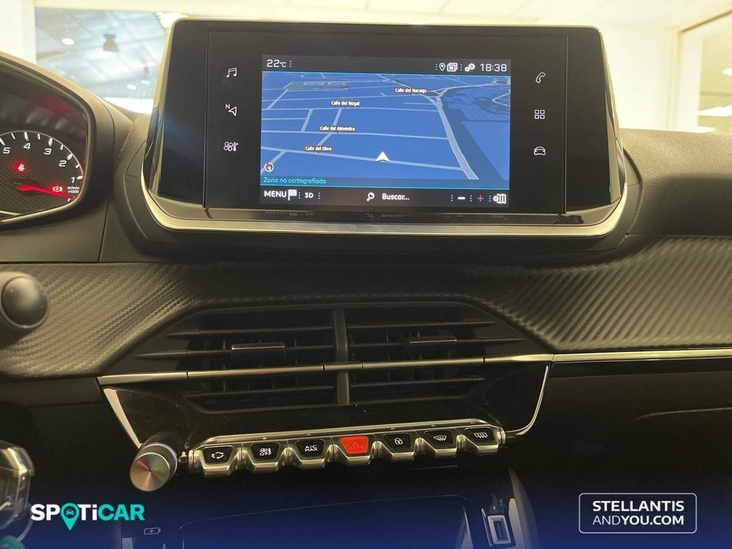 Peugeot 208 PureTech 100 Allure 75 kW (100 CV)