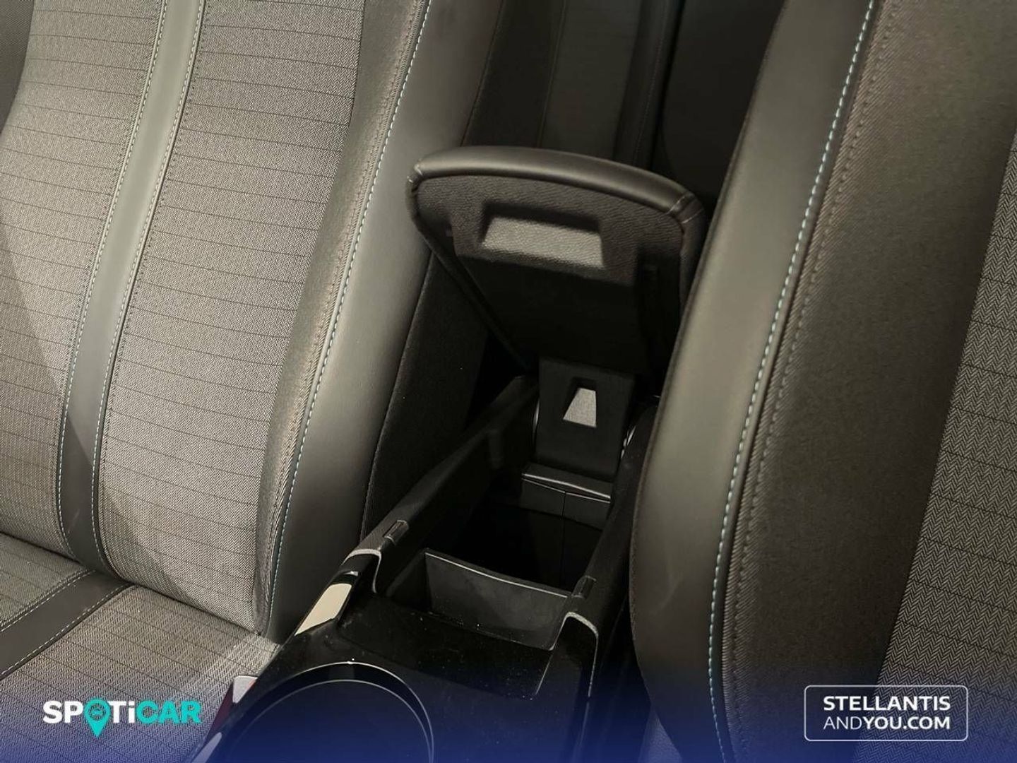 Peugeot 208 PureTech 100 Allure 75 kW (100 CV)
