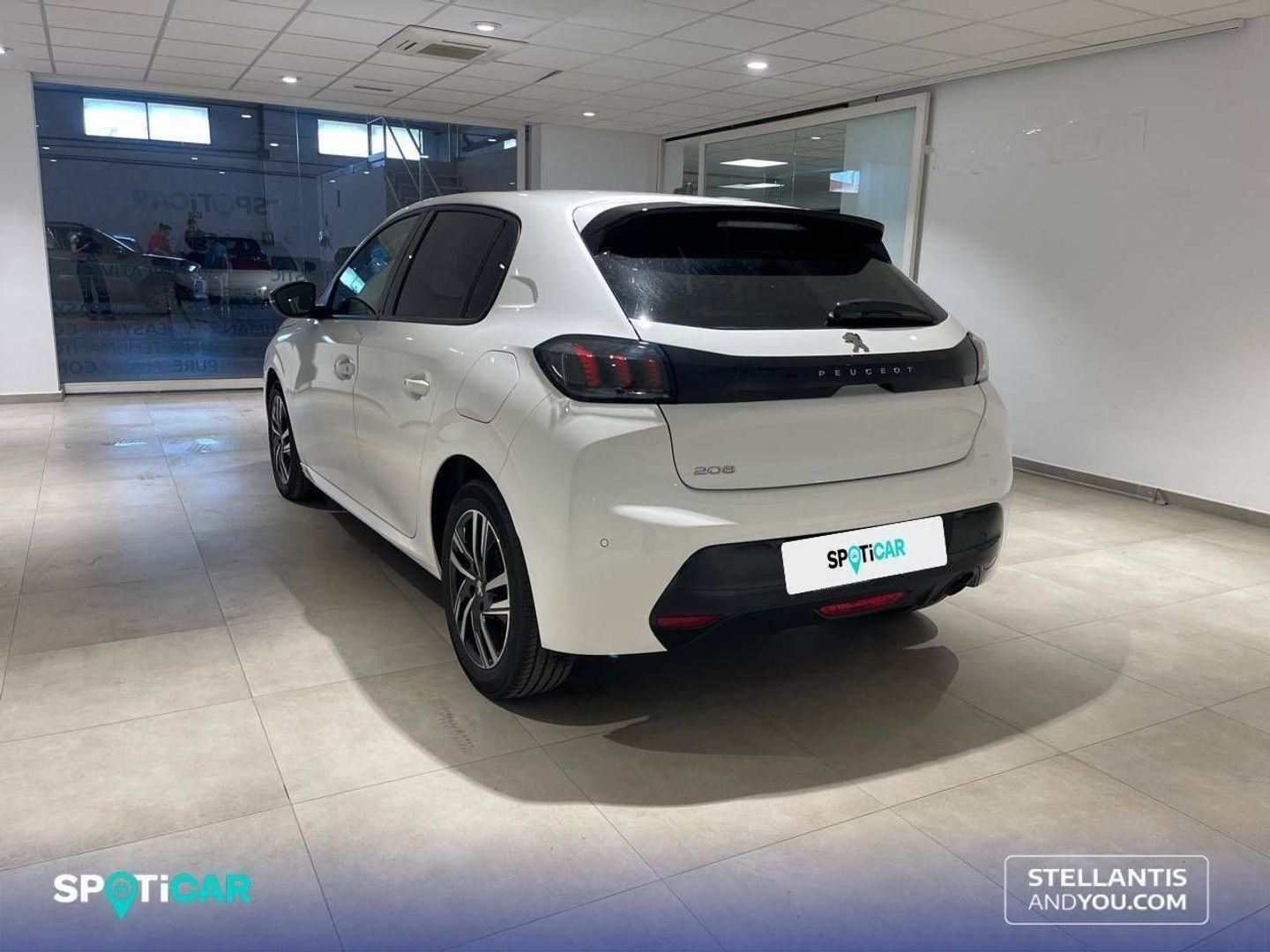 Peugeot 208 PureTech 100 Allure 75 kW (100 CV)