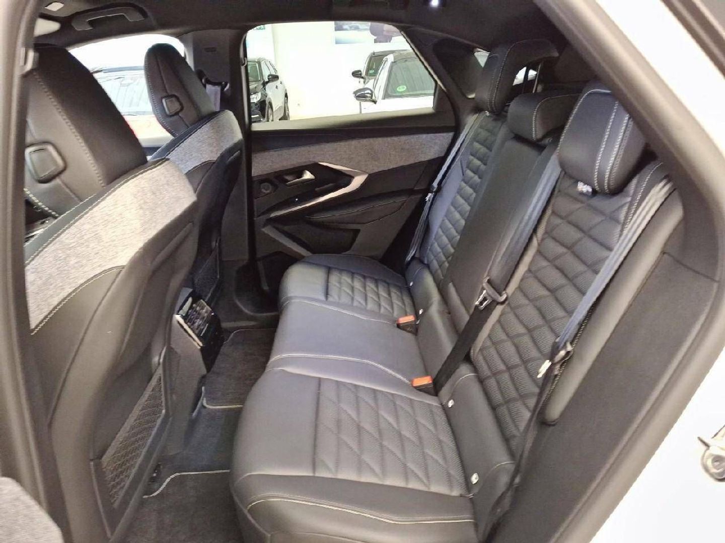 Peugeot e-3008 Eléctrico GT 157 kW (214 CV)