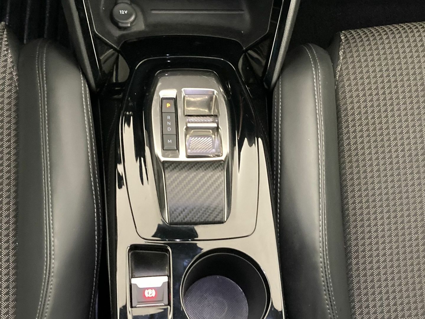 Peugeot 2008 PureTech 130 S&S GT EAT8 96 kW (130 CV)
