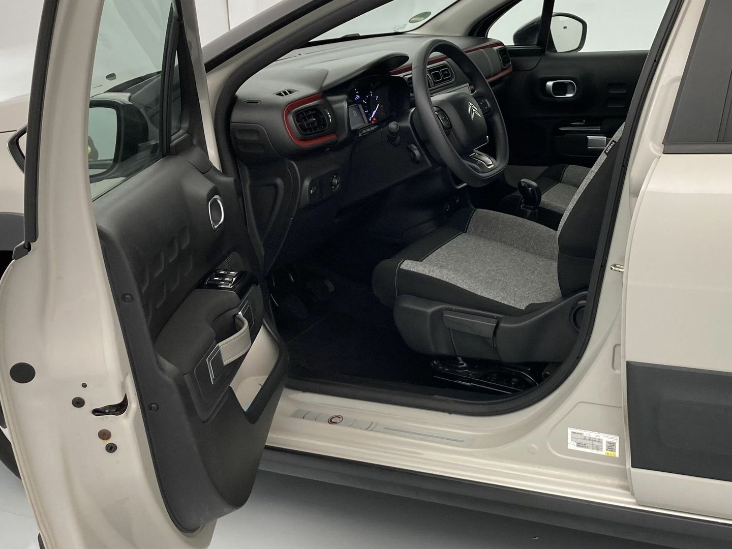 Citroen C3 PureTech 82 C-Series 61 kW (83 CV)