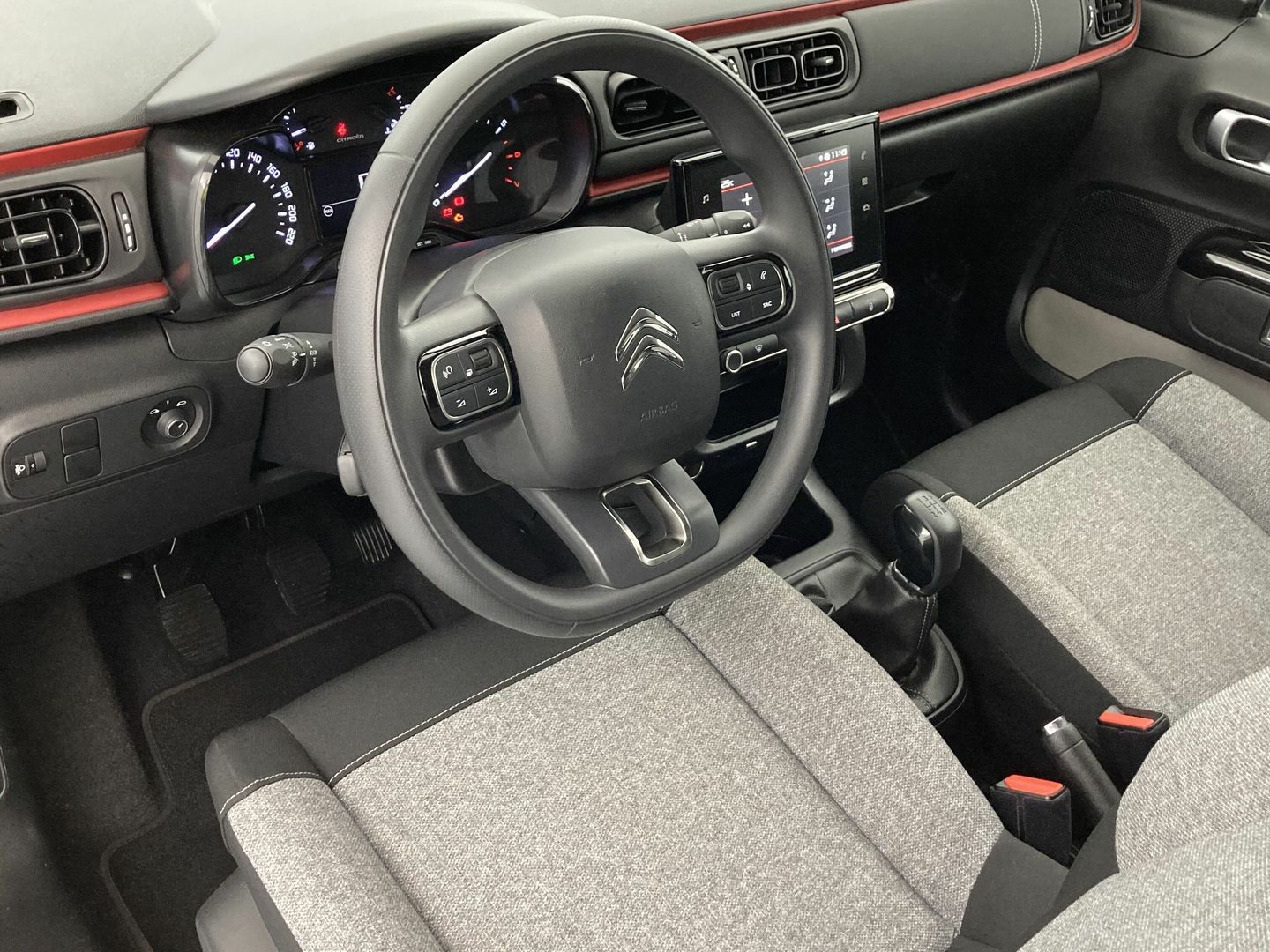 Citroen C3 PureTech 82 C-Series 61 kW (83 CV)