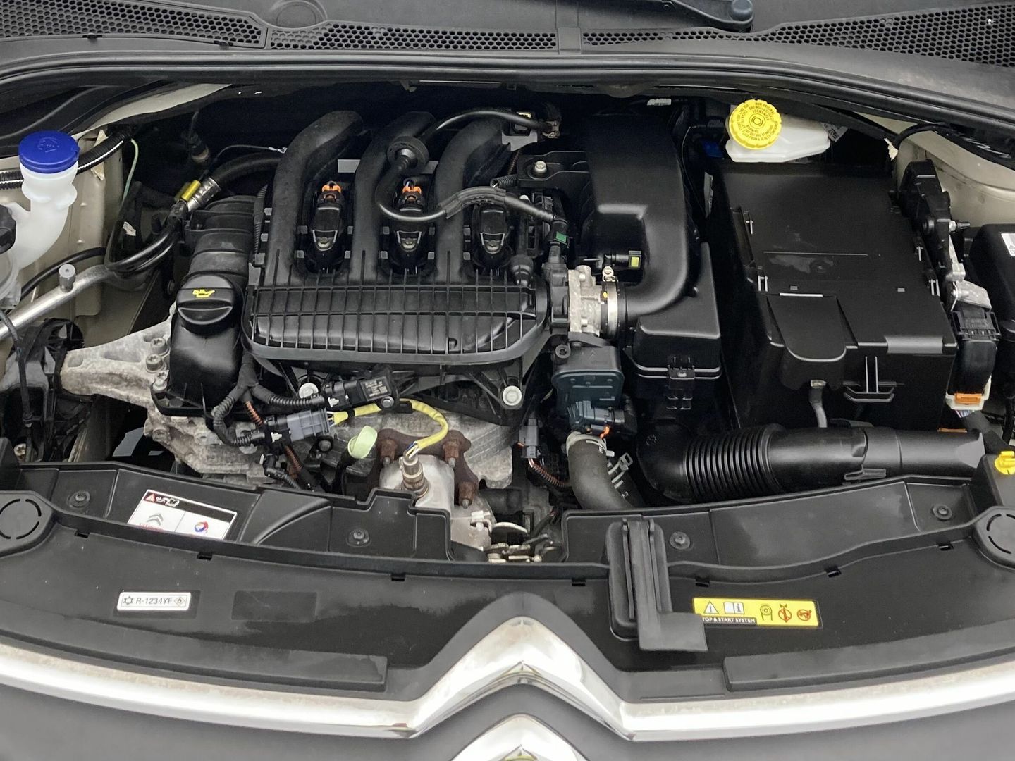 Citroen C3 PureTech 82 C-Series 61 kW (83 CV)