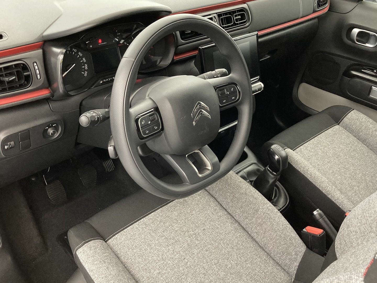 Citroen C3 PureTech 82 C-Series 61 kW (83 CV)
