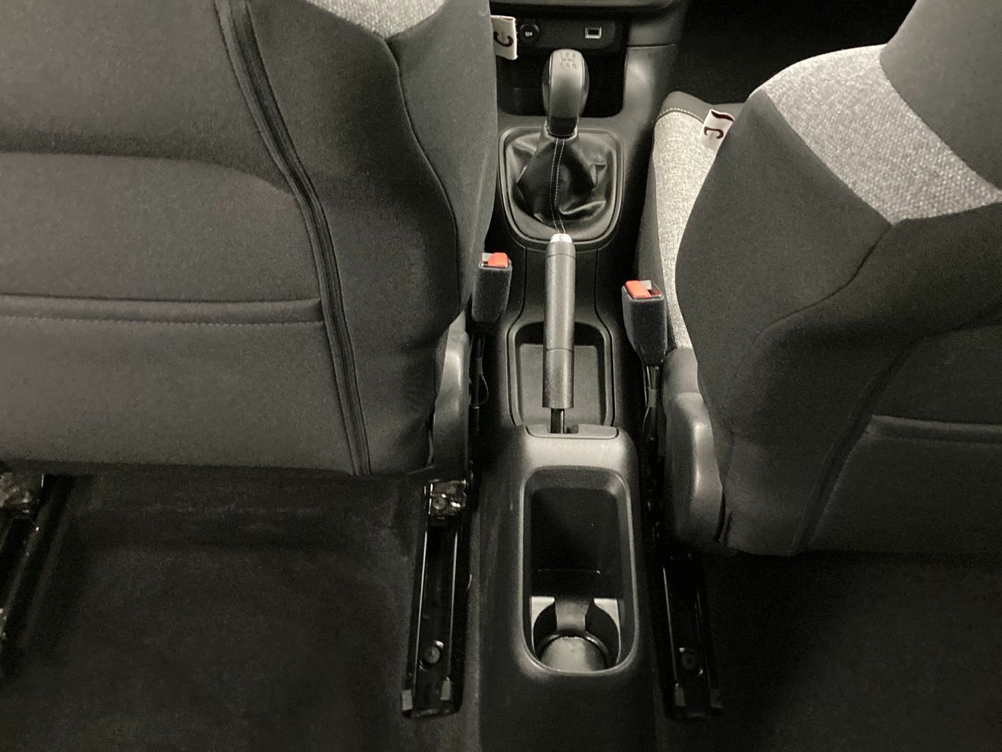 Citroen C3 PureTech 82 C-Series 61 kW (83 CV)