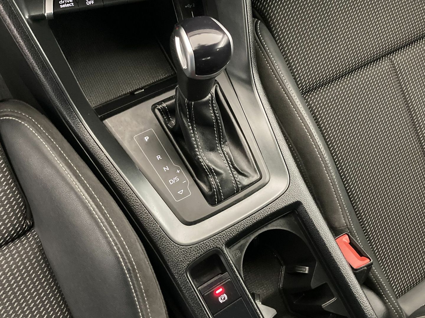 Audi Q3 Sportback TFSIe S line 45 TFSI e 180 kW (245 CV) S tronic