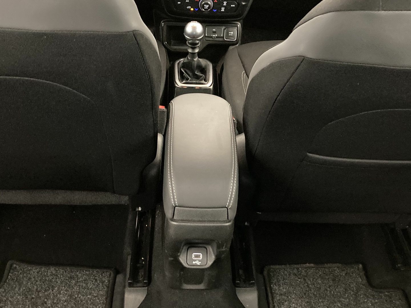 Jeep Renegade 1.0G Night Eagle II 4x2 88 kW (120 CV)