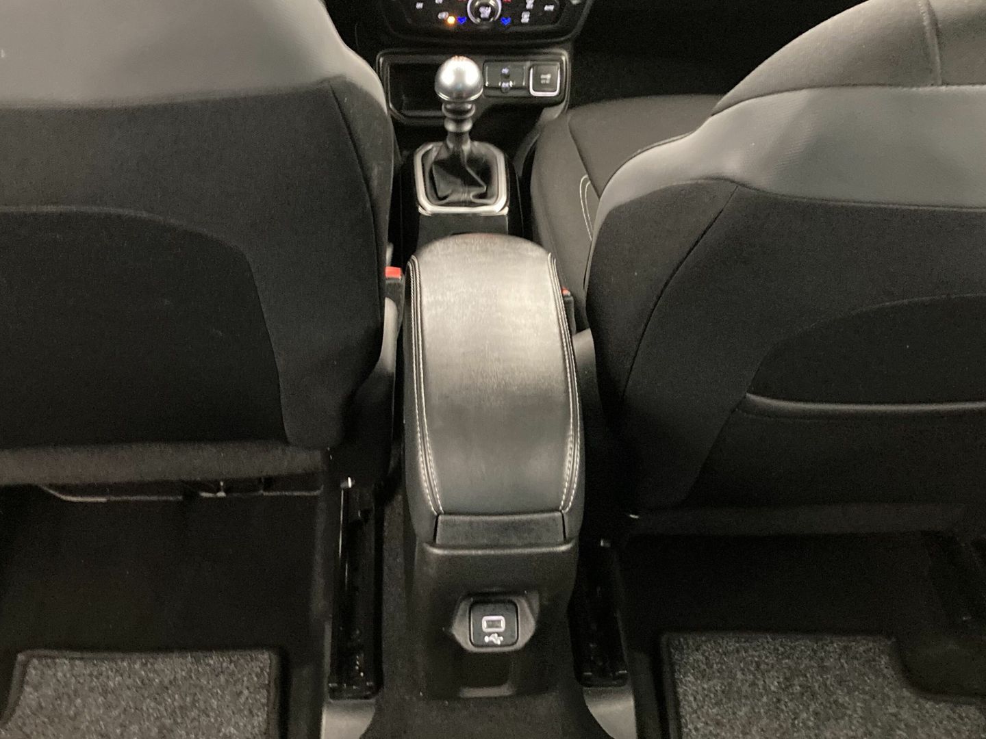 Jeep Renegade 1.0G Night Eagle II 4x2 88 kW (120 CV)