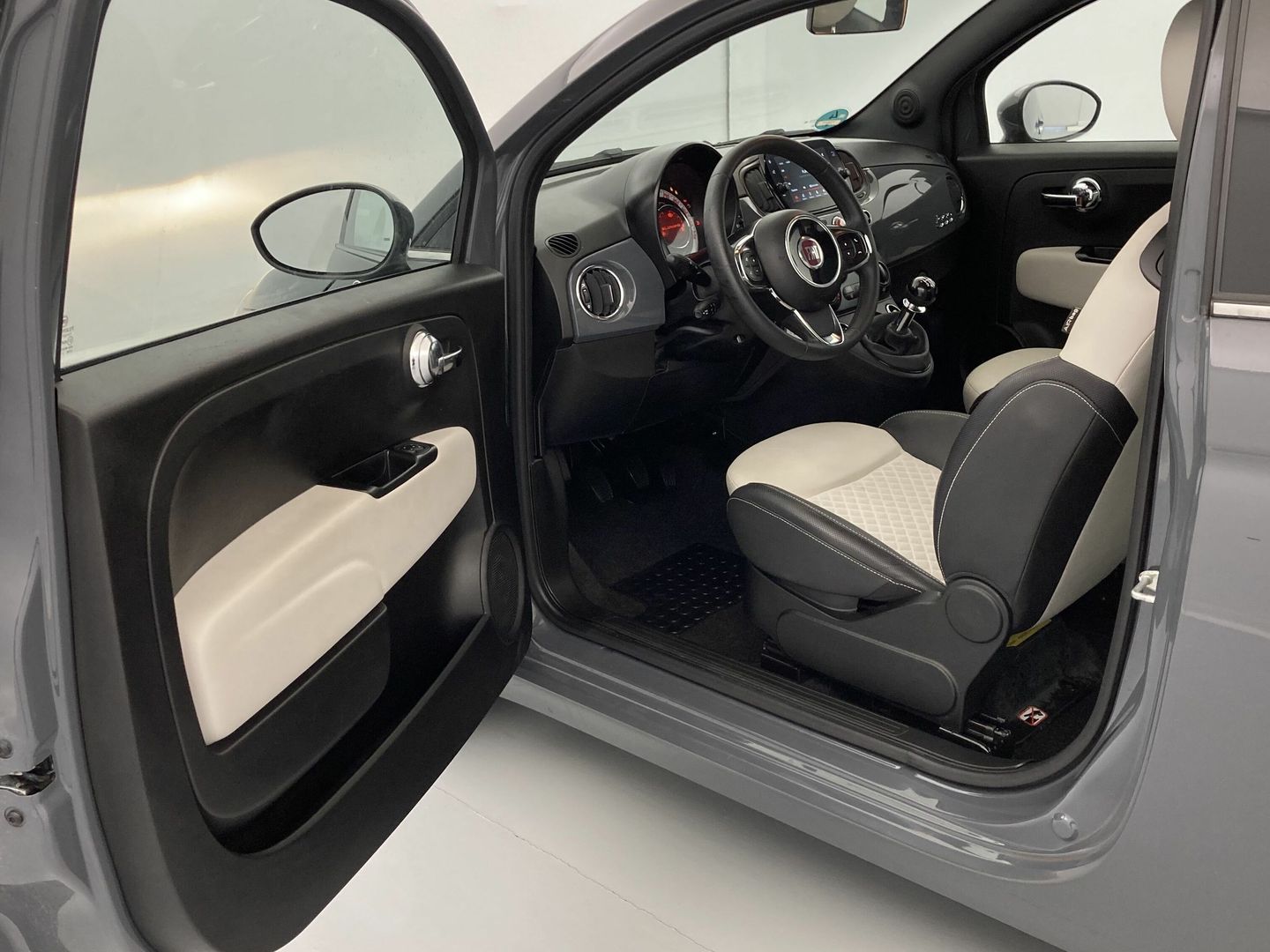 Fiat 500 1.0 Hybrid Dolcevita 51 kW (70 CV)