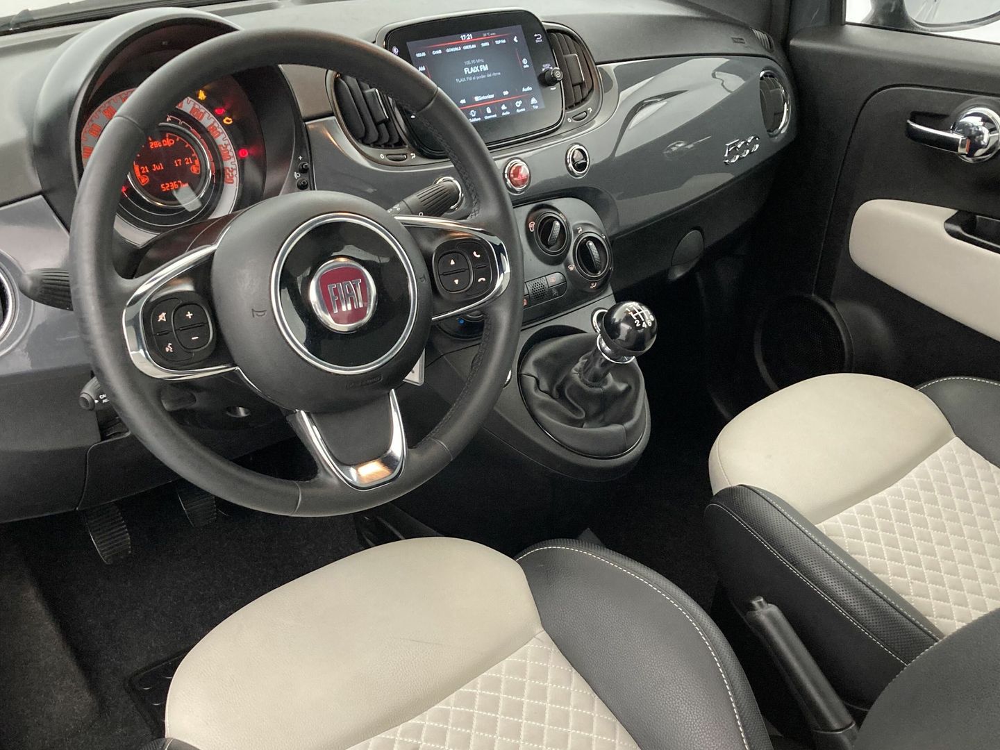 Fiat 500 1.0 Hybrid Dolcevita 51 kW (70 CV)