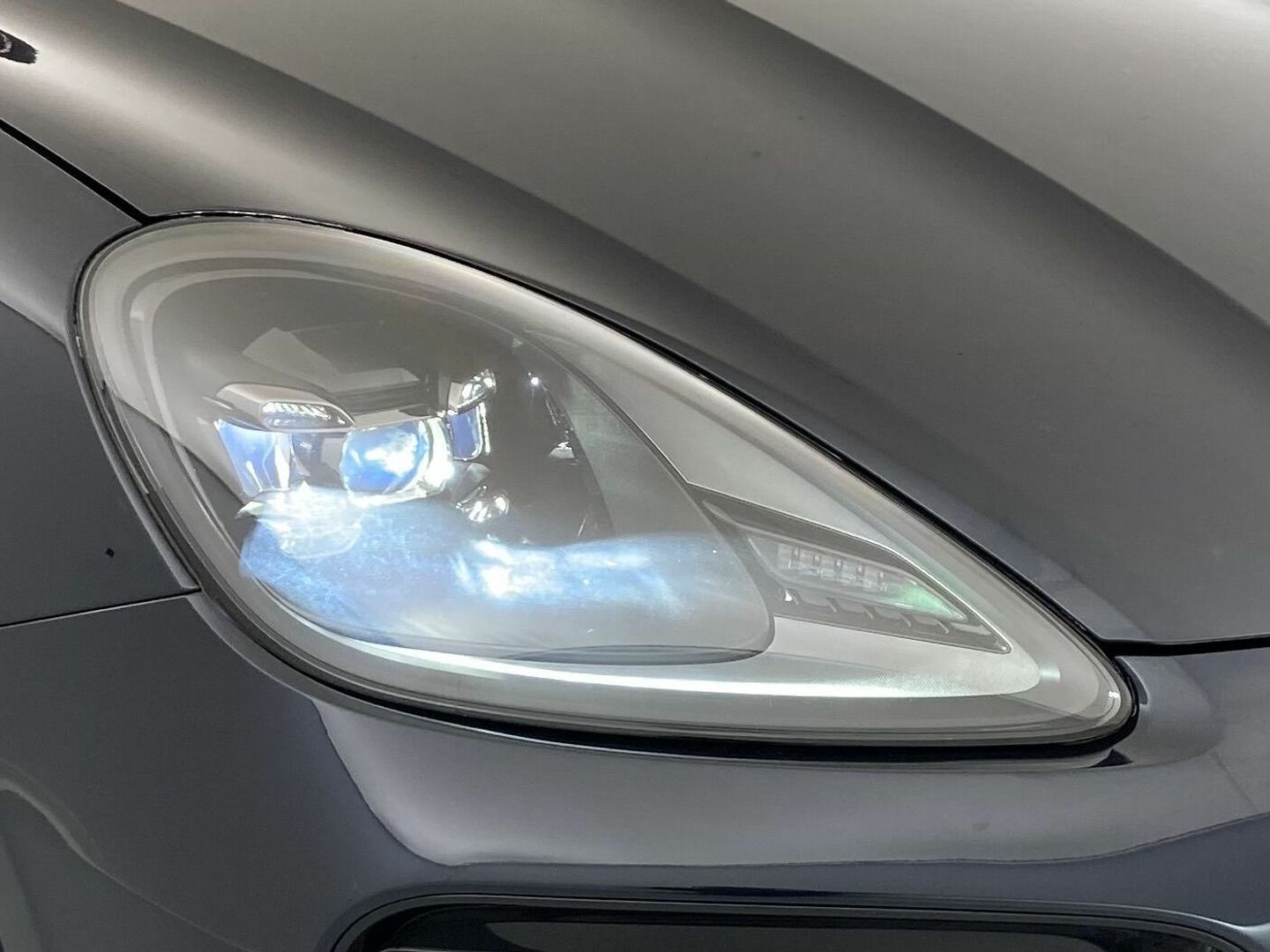 Porsche Cayenne Cayenne E-Hybrid Platinum Edition 340 kW (462 CV)
