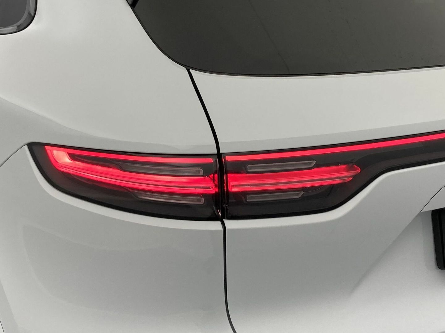 Porsche Cayenne Cayenne E-Hybrid Platinum Edition 340 kW (462 CV)