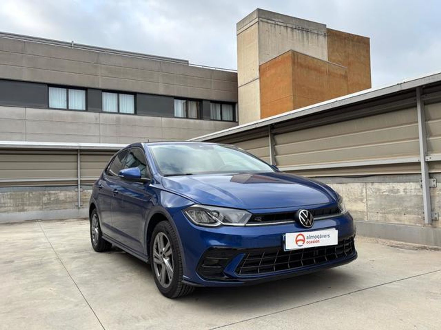 Volkswagen Polo R-Line 1.0 TSI 70 kW (95 CV) Azul Sedan