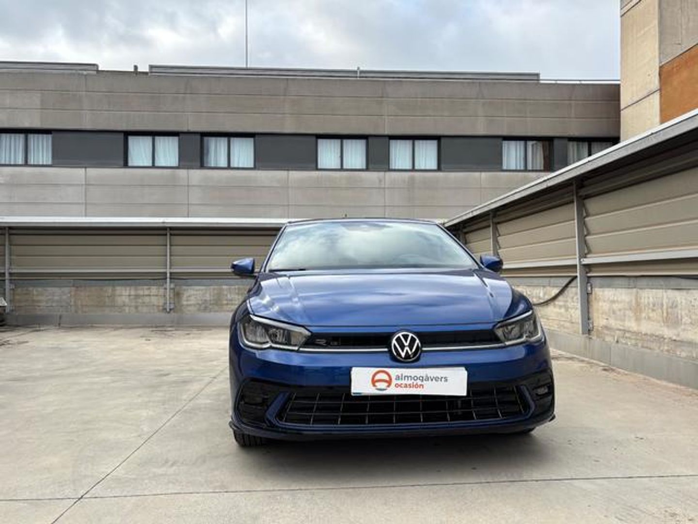 Volkswagen Polo R-Line 1.0 TSI 70 kW (95 CV) Azul Sedan