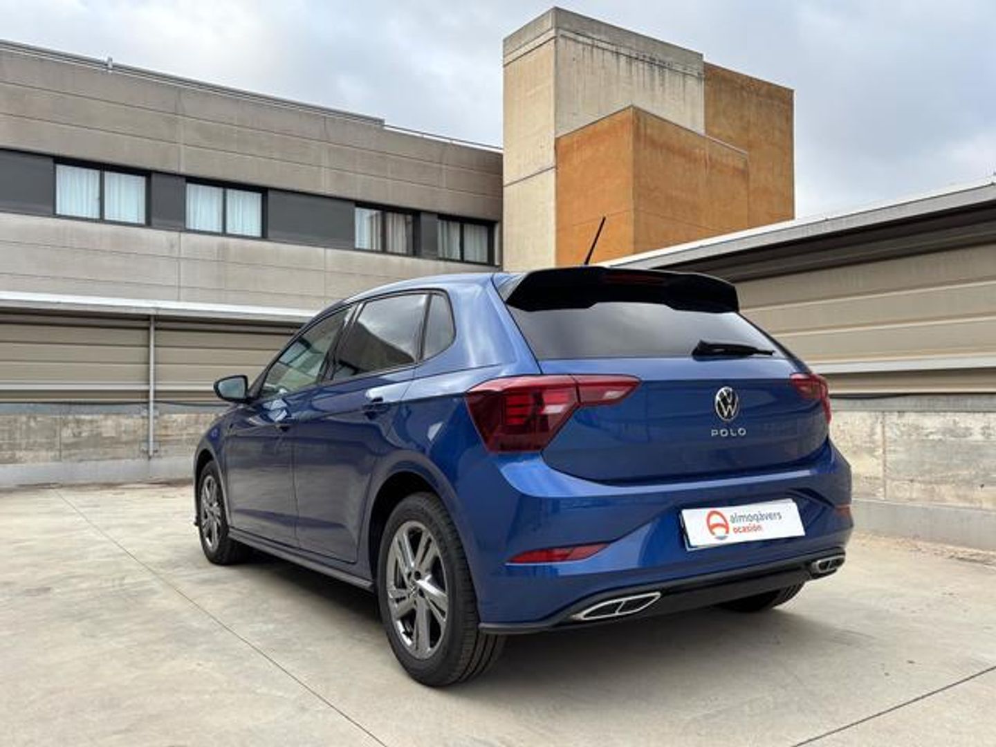 Volkswagen Polo R-Line 1.0 TSI 70 kW (95 CV) Azul Sedan
