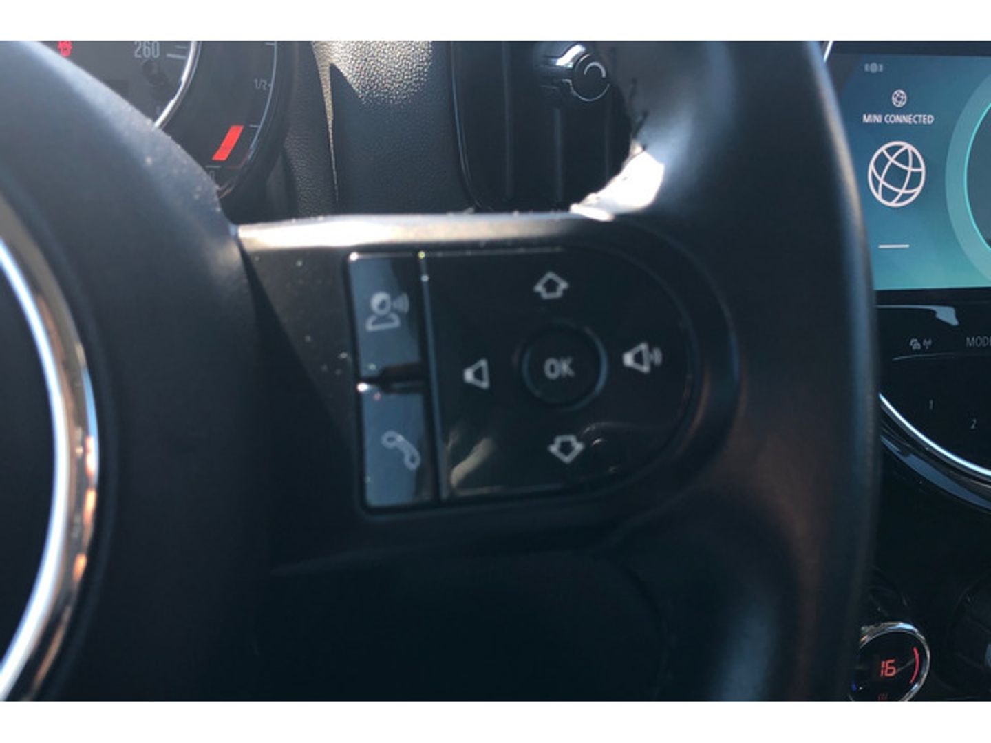 MINI MINI Countryman Cooper 100 kW (136 CV)