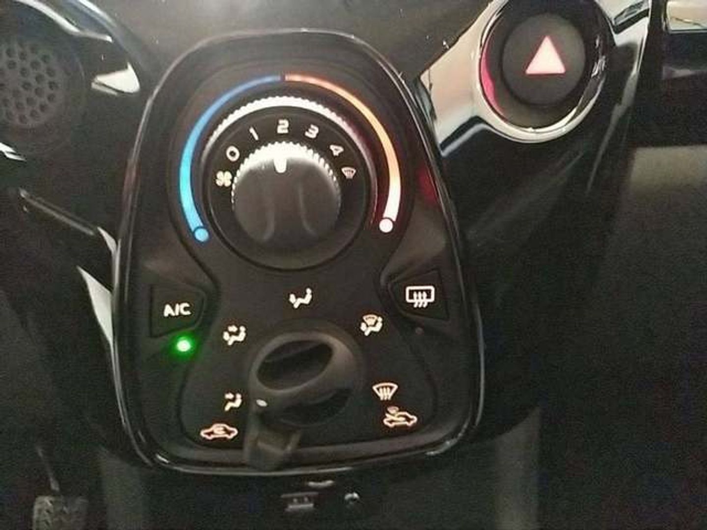 Peugeot 108 VTi Active 53 kW (72 CV)