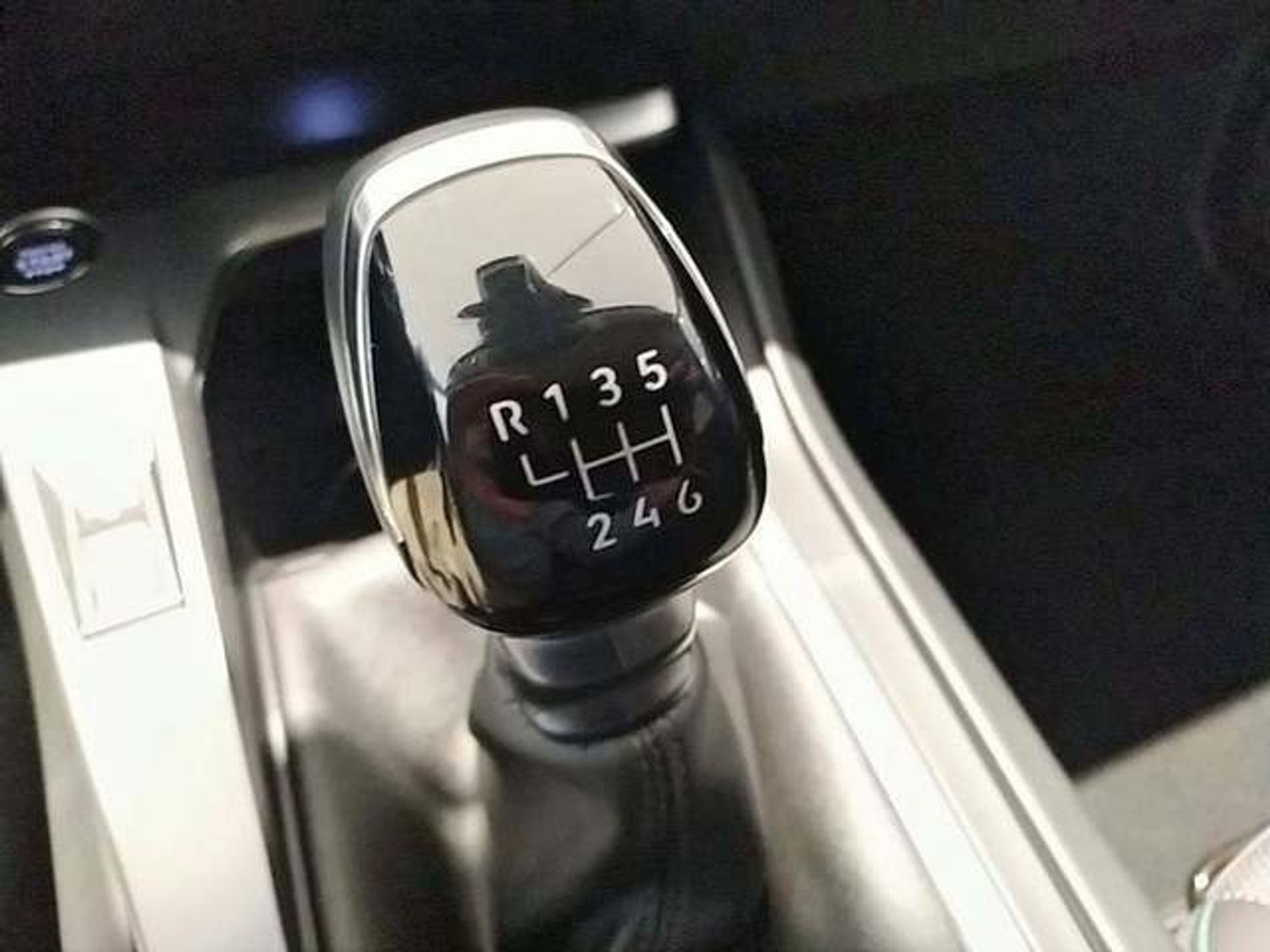 Peugeot 308 SW BlueHDi 130 S&S Allure 96 kW (130 CV)