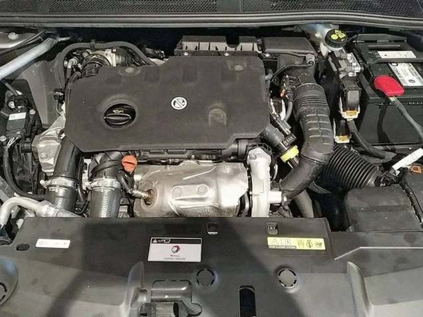 Peugeot 308 Allure Pack BlueHDi 130 S&S EAT8 96 kW (130 CV)