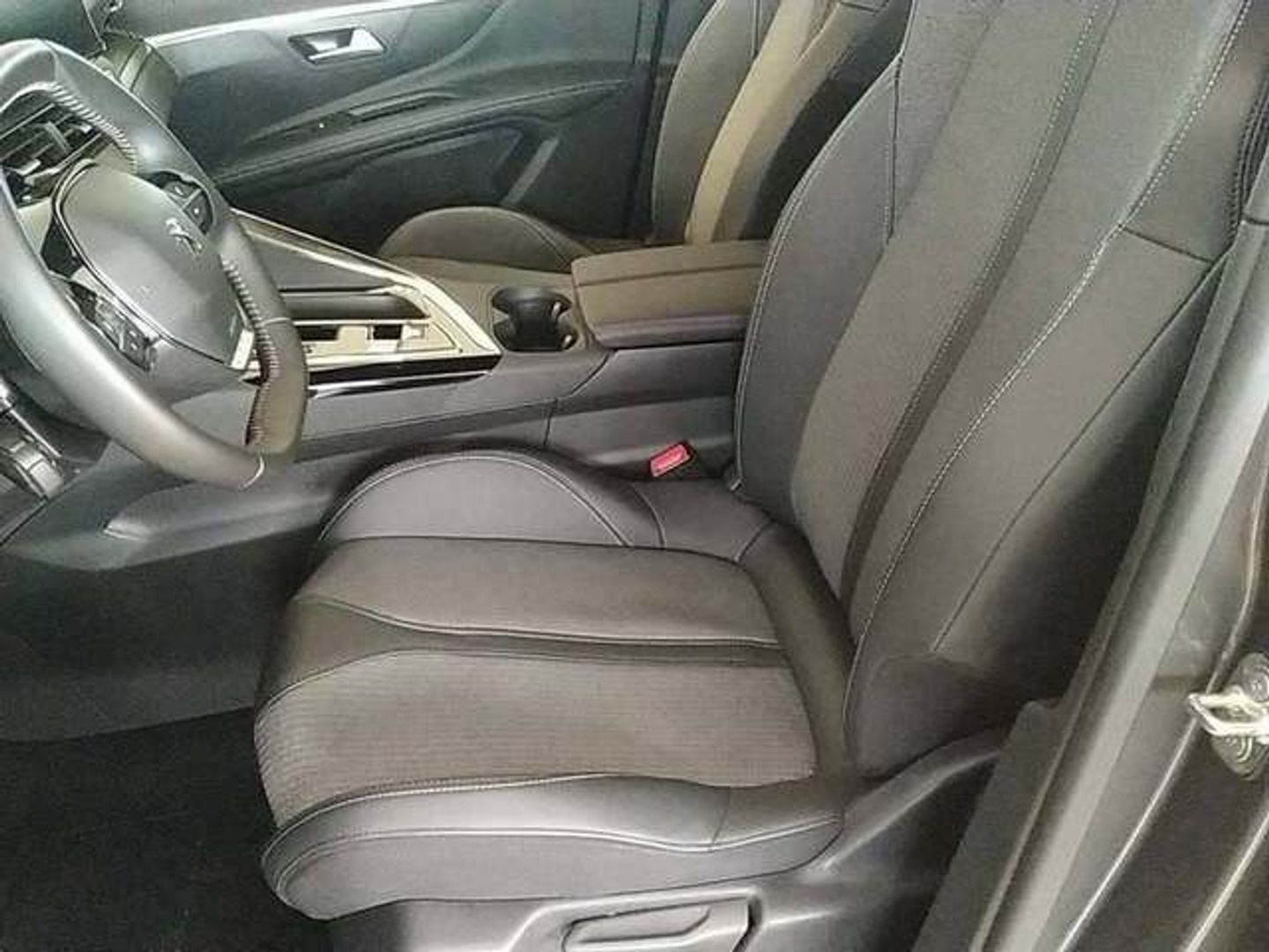 Peugeot 5008 BlueHDI 130 S&S Allure Pack EAT8 96 kW (130 CV)