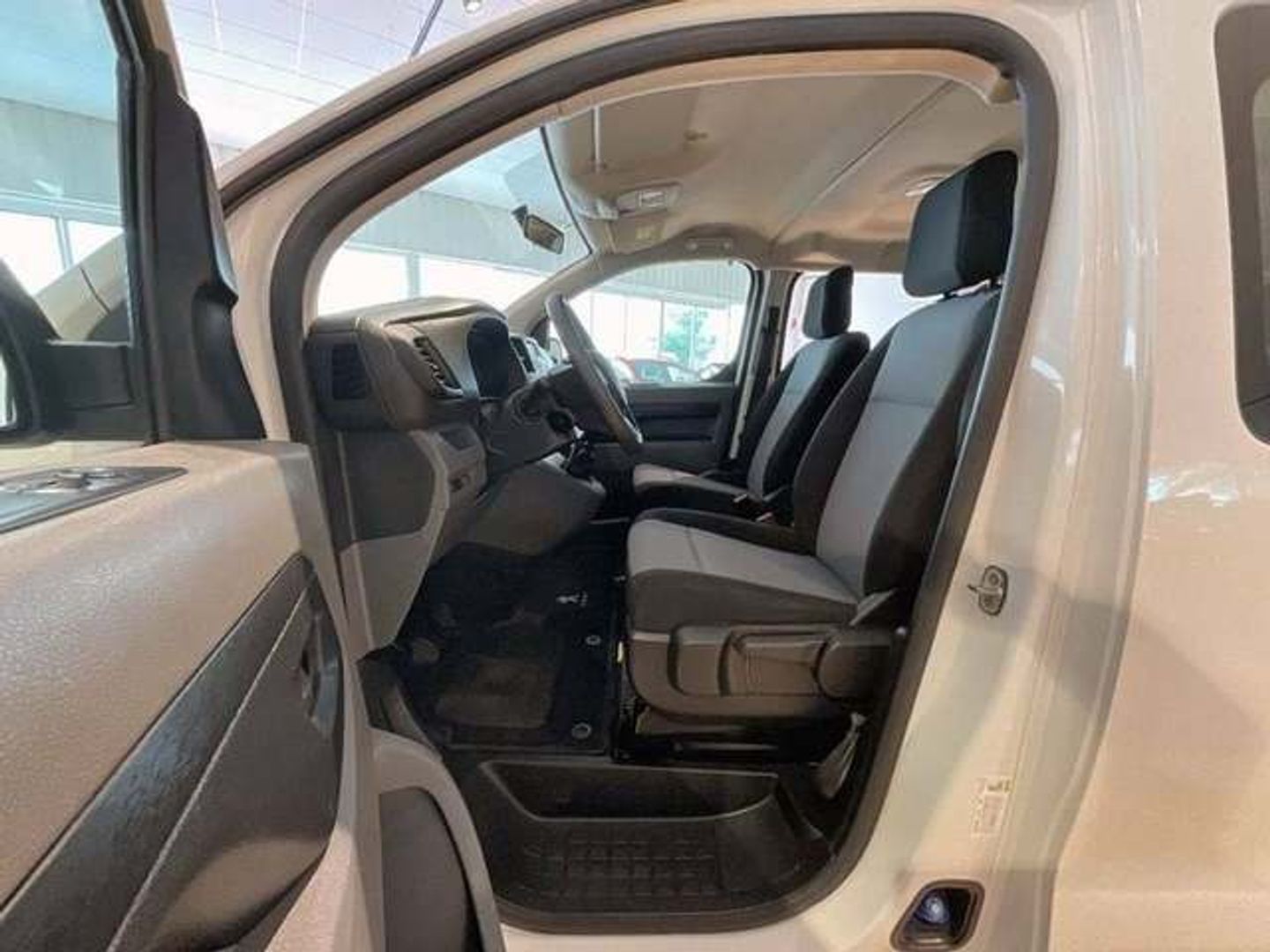 Peugeot Expert Furgon BlueHDi 120 Compact 88 kW (120 CV)