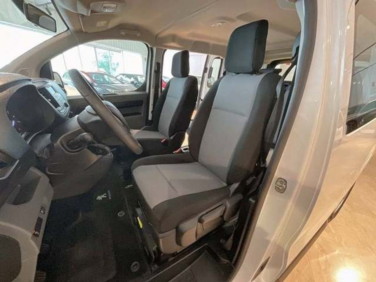 Peugeot Expert Furgon BlueHDi 120 Compact 88 kW (120 CV)