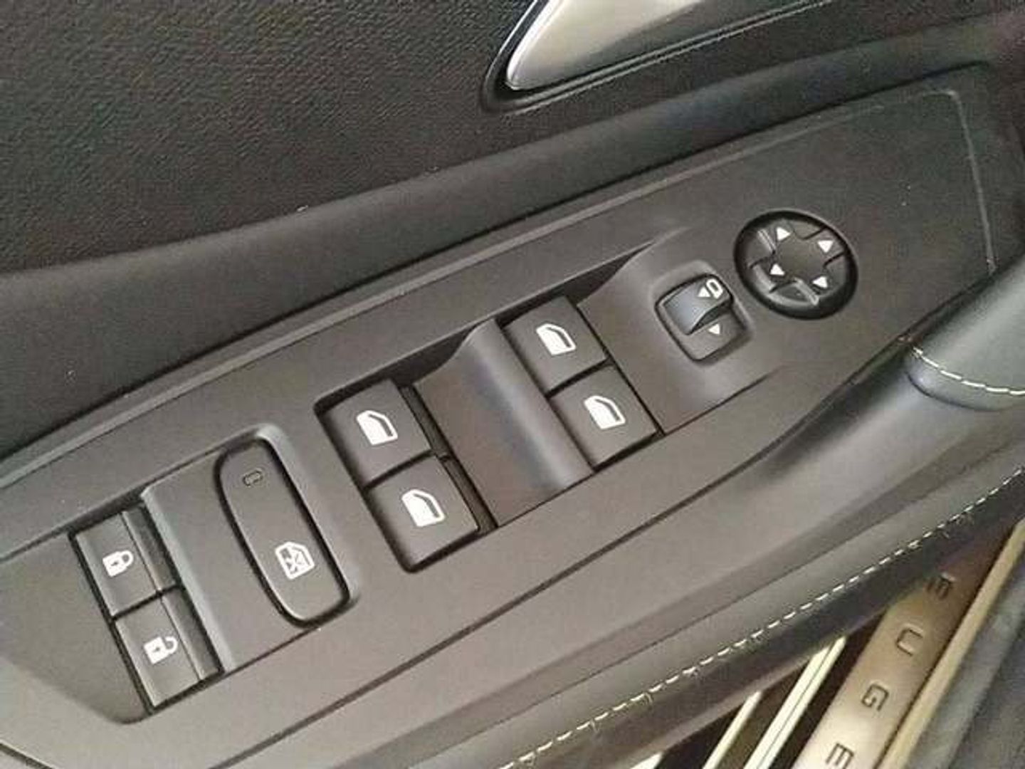 Peugeot 308 BlueHDi 130 S&S GT EAT8 96 kW (130 CV)