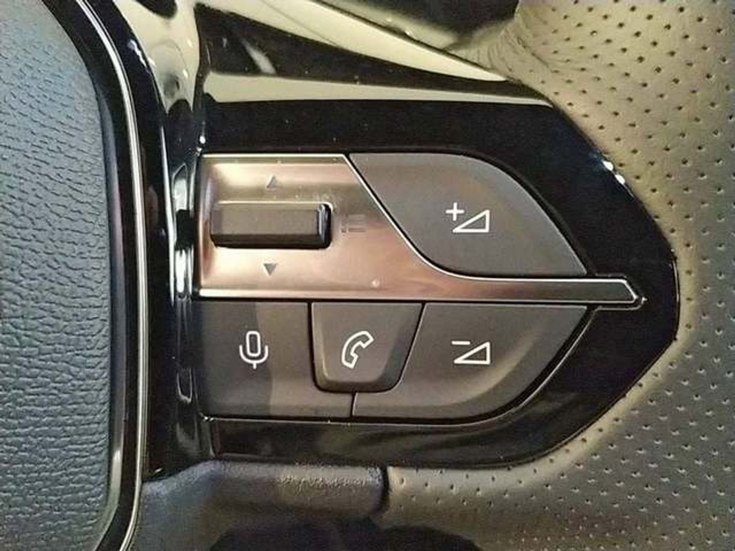 Peugeot 308 BlueHDi 130 S&S GT EAT8 96 kW (130 CV)