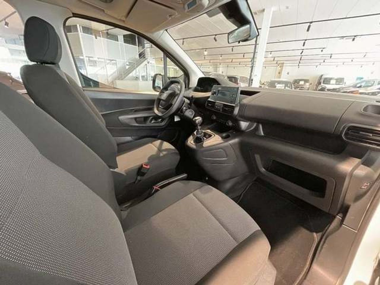 Peugeot Rifter BlueHDi 100 Active Pack Standard 73 kW (100 CV)