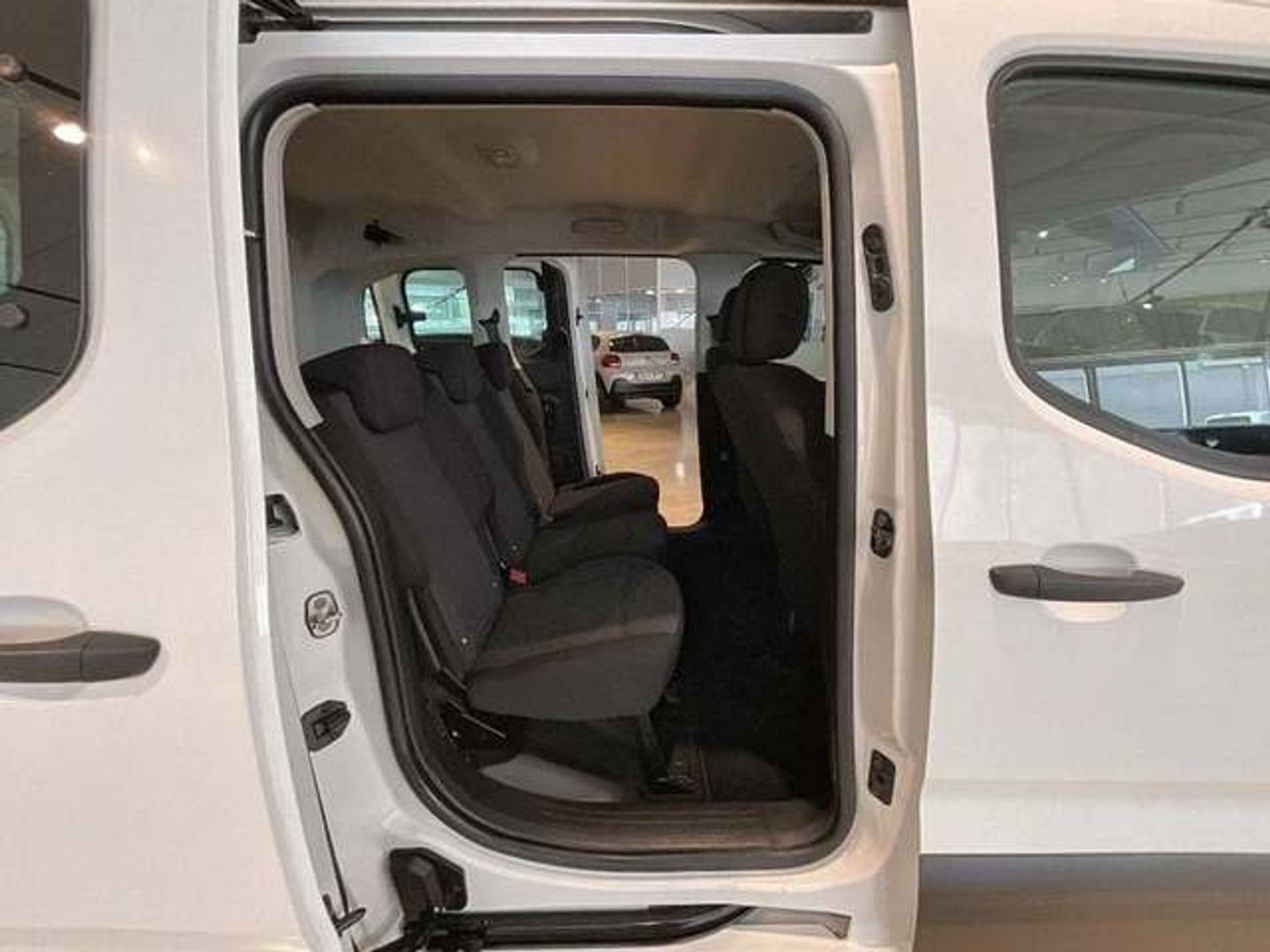 Peugeot Rifter BlueHDi 100 Active Pack Standard 73 kW (100 CV)