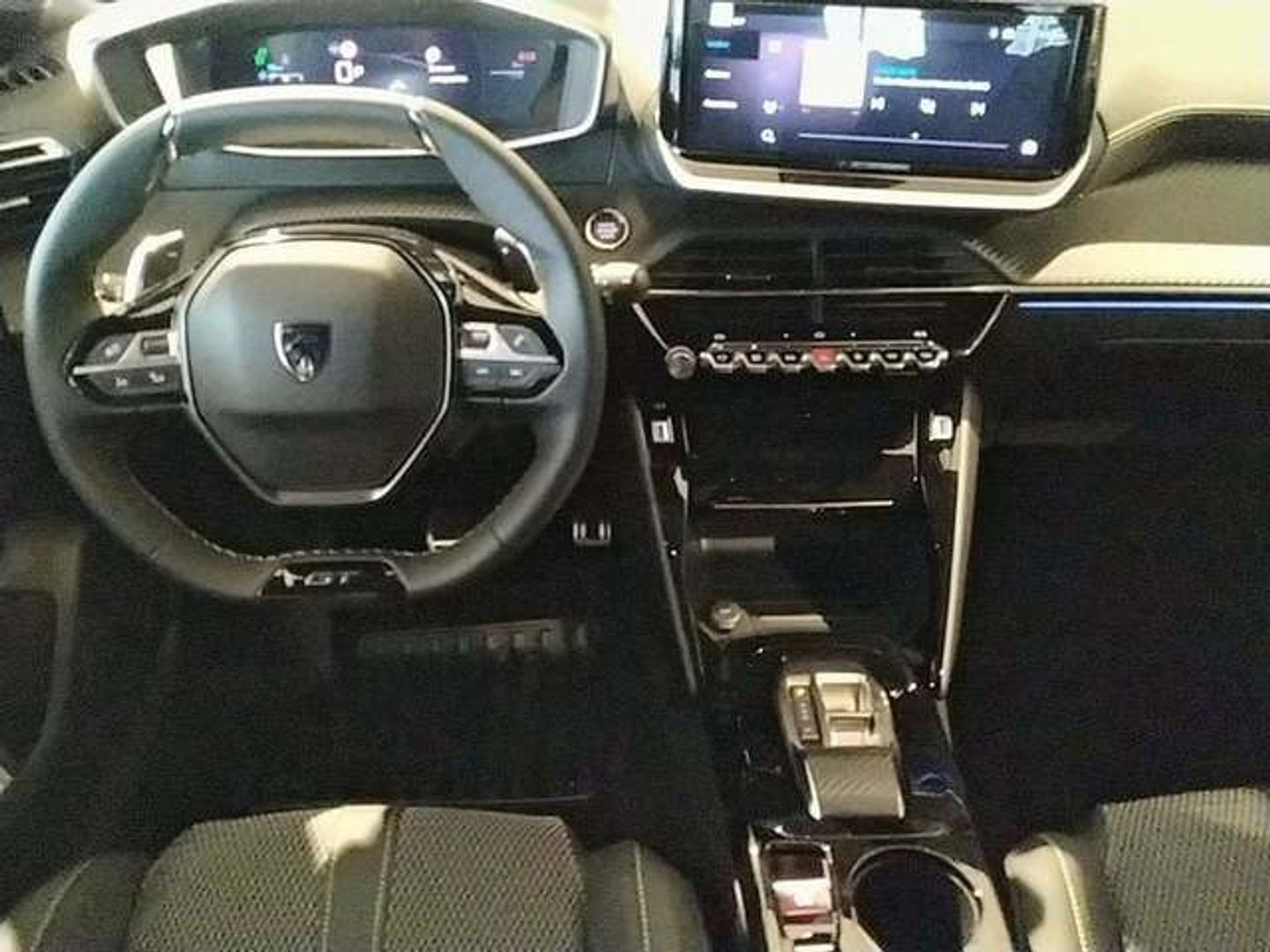 Peugeot 208 GT Hybrid eDCS6 107 kW (145 CV)