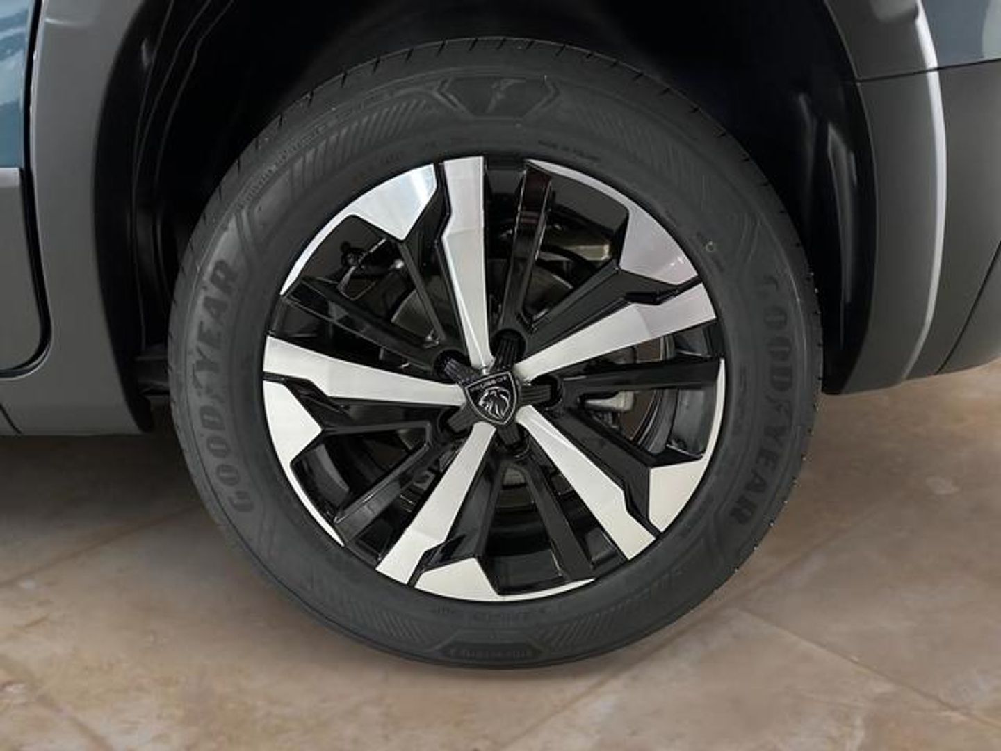Peugeot Rifter BlueHDi 130 GT Long EAT8 96 kW (130 CV)
