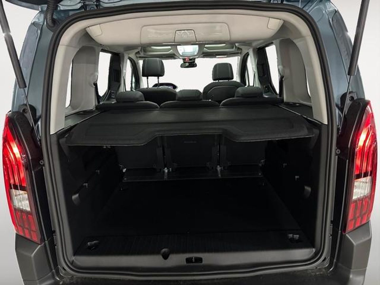Peugeot Rifter BlueHDi 130 GT Long EAT8 96 kW (130 CV)