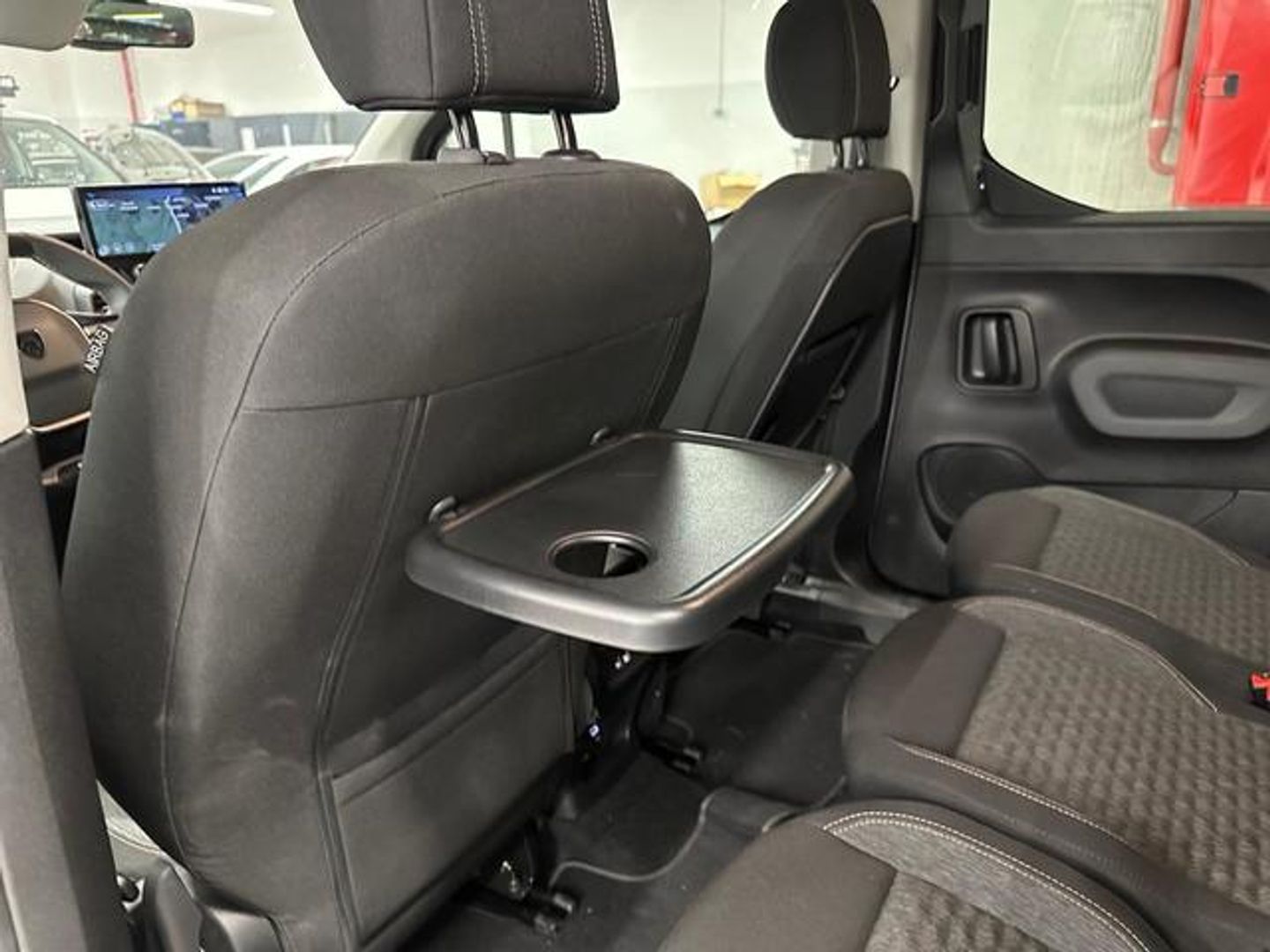 Peugeot Rifter BlueHDi 130 S&S Allure Long EAT8 96 kW (130 CV)