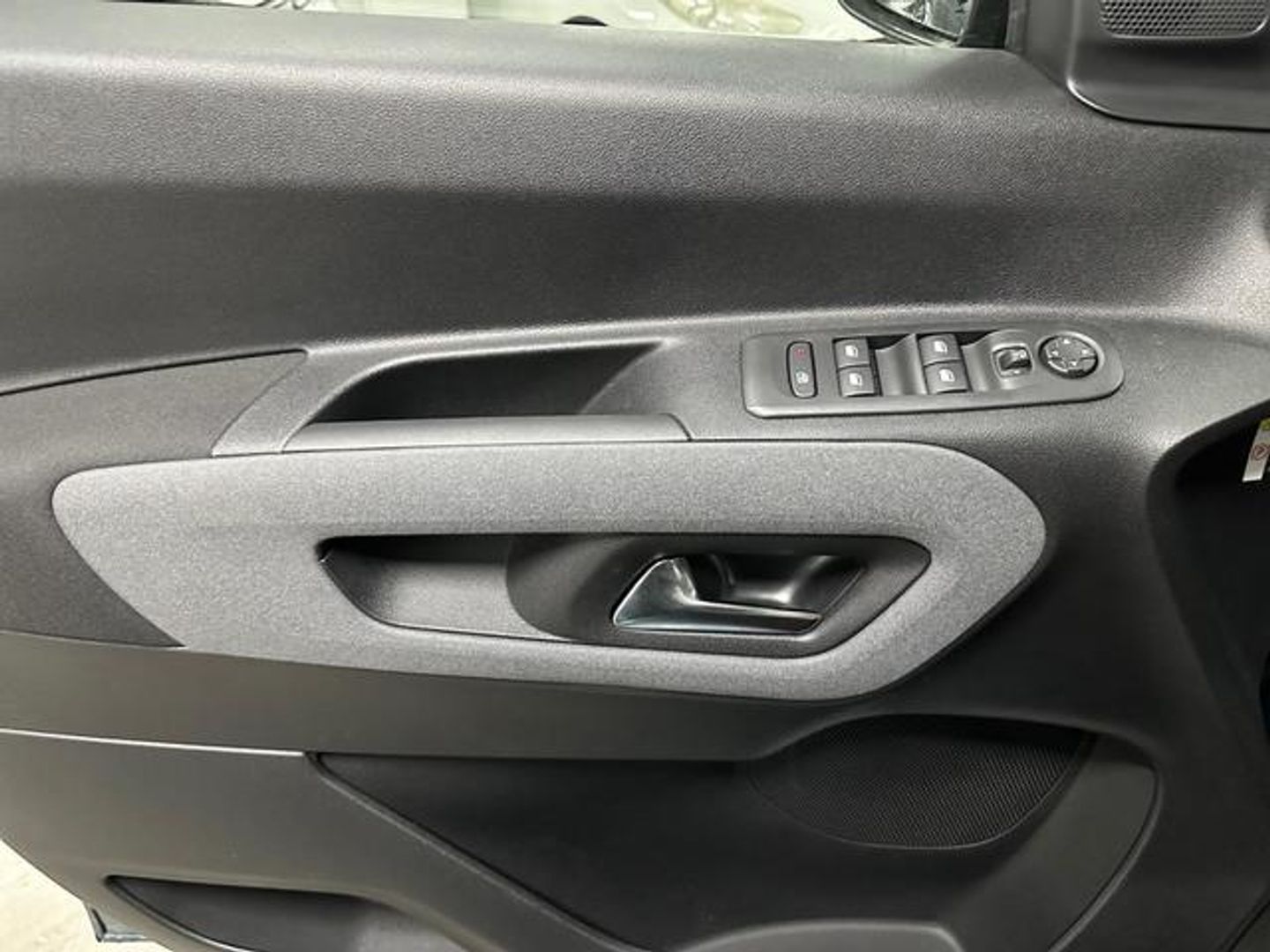 Peugeot Rifter BlueHDi 130 S&S Allure Long EAT8 96 kW (130 CV)