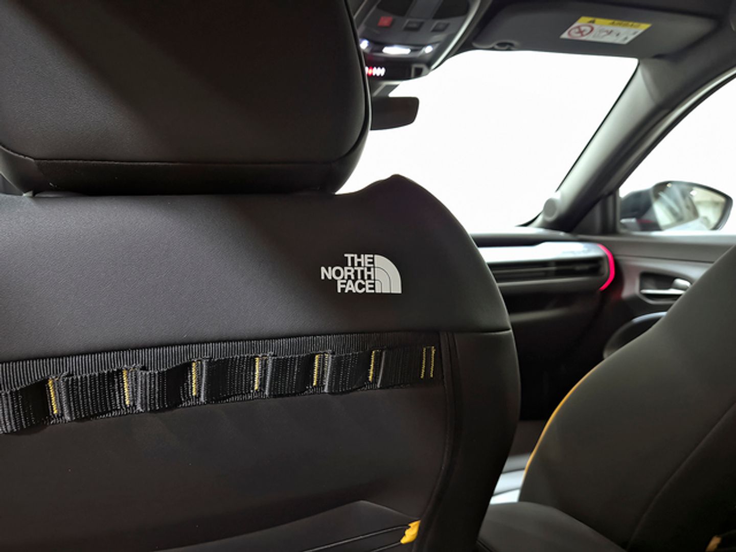 Jeep Avenger 1.2 eHybrid The North Face 4xe 107 kW (145 CV)