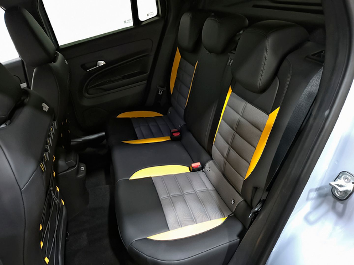 Jeep Avenger 1.2 eHybrid The North Face 4xe 107 kW (145 CV)