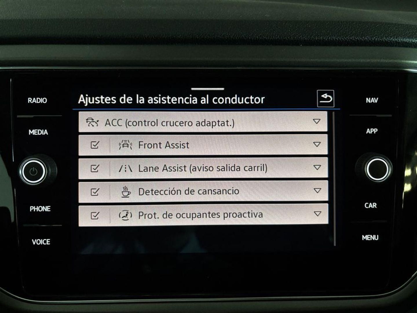 Volkswagen T-Roc Advance R-Line 1.0 TSI 81 kW (110 CV)